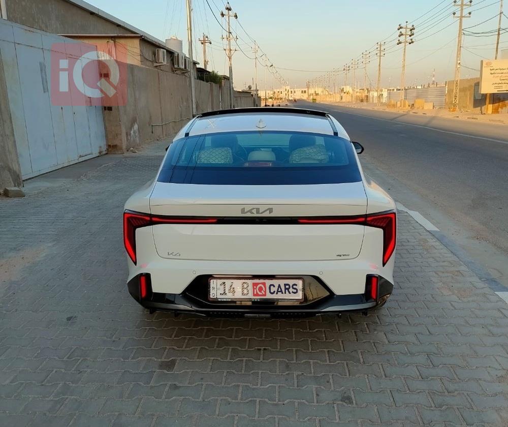كيا K4